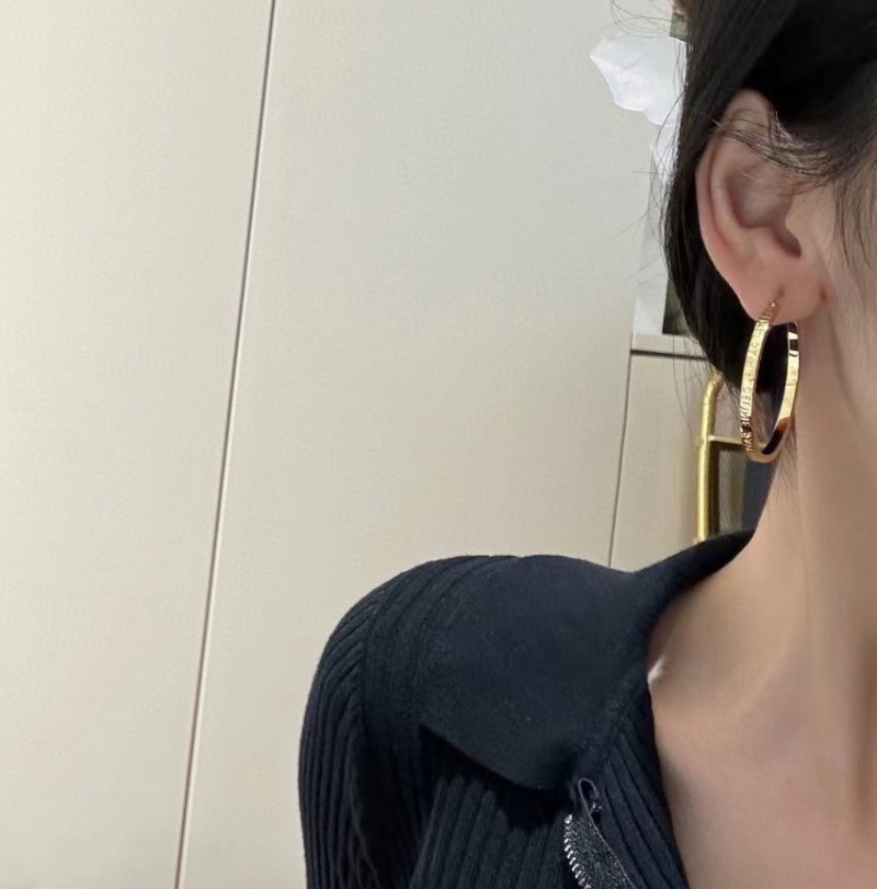 Ce**e earrings